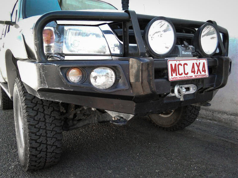 Toyota Hilux 1997 2004 Falcon Bull Bar MCC 4x4